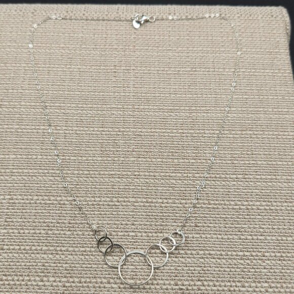Jewelry - 20 Inch Sterling Silver Interlocking Circles Chain Necklace A6372
